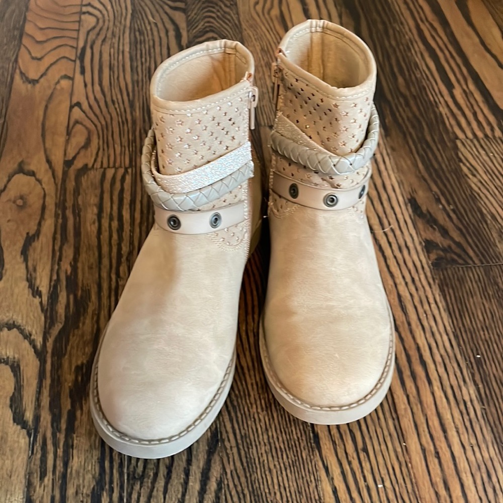 Blowfish booties